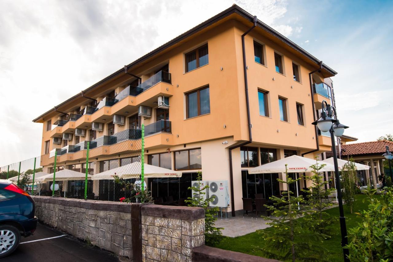 Spa Kompleks Raiski Kat ดิมิโตรฟกราด ภายนอก รูปภาพ